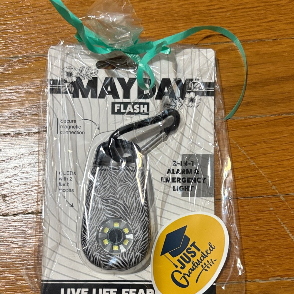 Mayday Ultra Flash, 2 in 1 Personal Alarm & Emergency Light